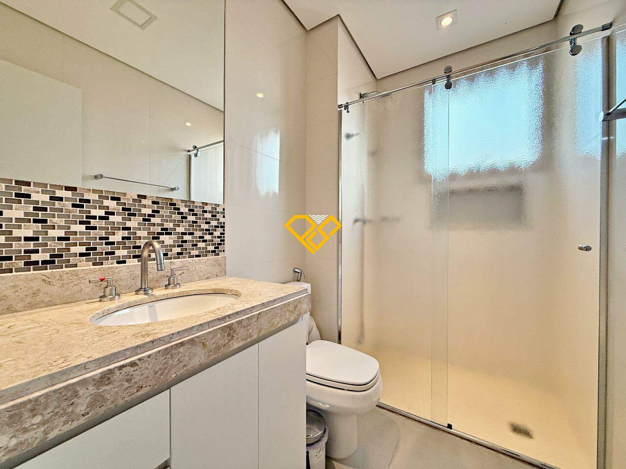 Apartamento à venda no Ponta da Praia: Wc social