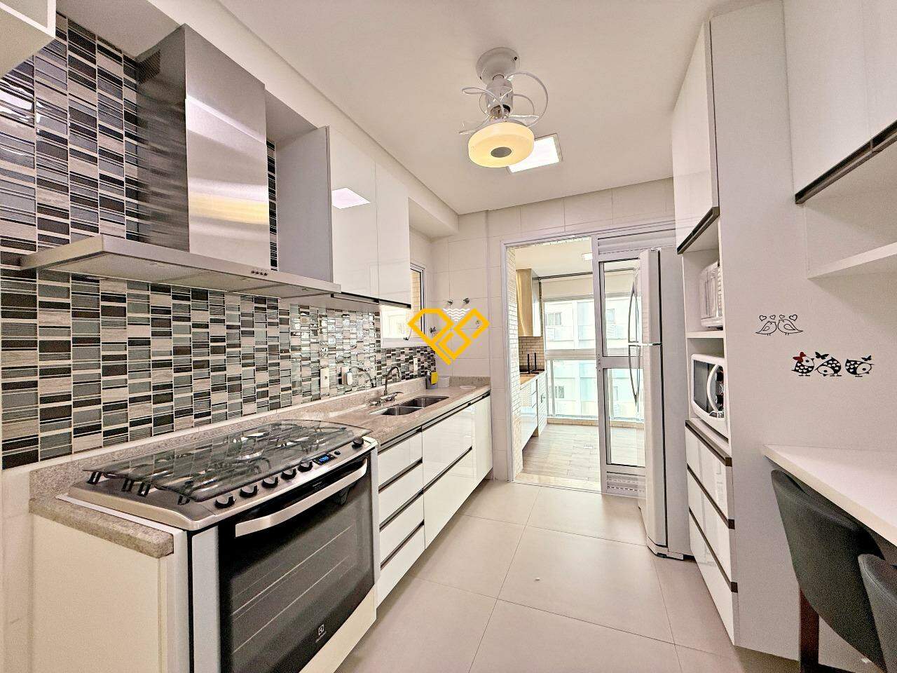 Apartamento à venda no Ponta da Praia: Cozinha
