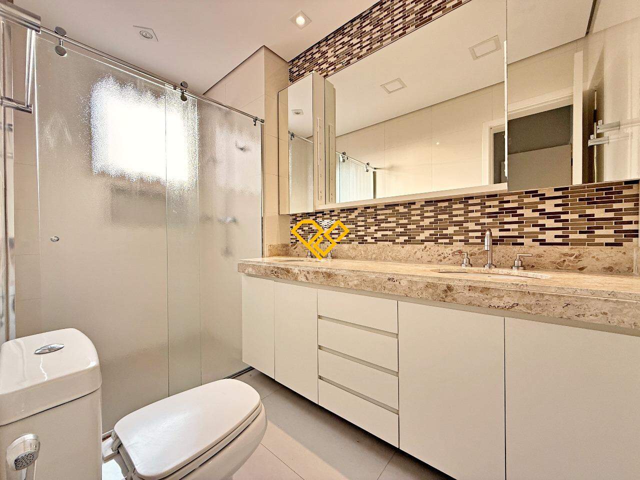 Apartamento à venda no Ponta da Praia: Wc suíte 1 - master