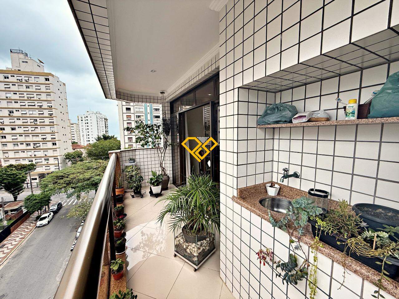 Apartamento à venda no Aparecida: Varanda