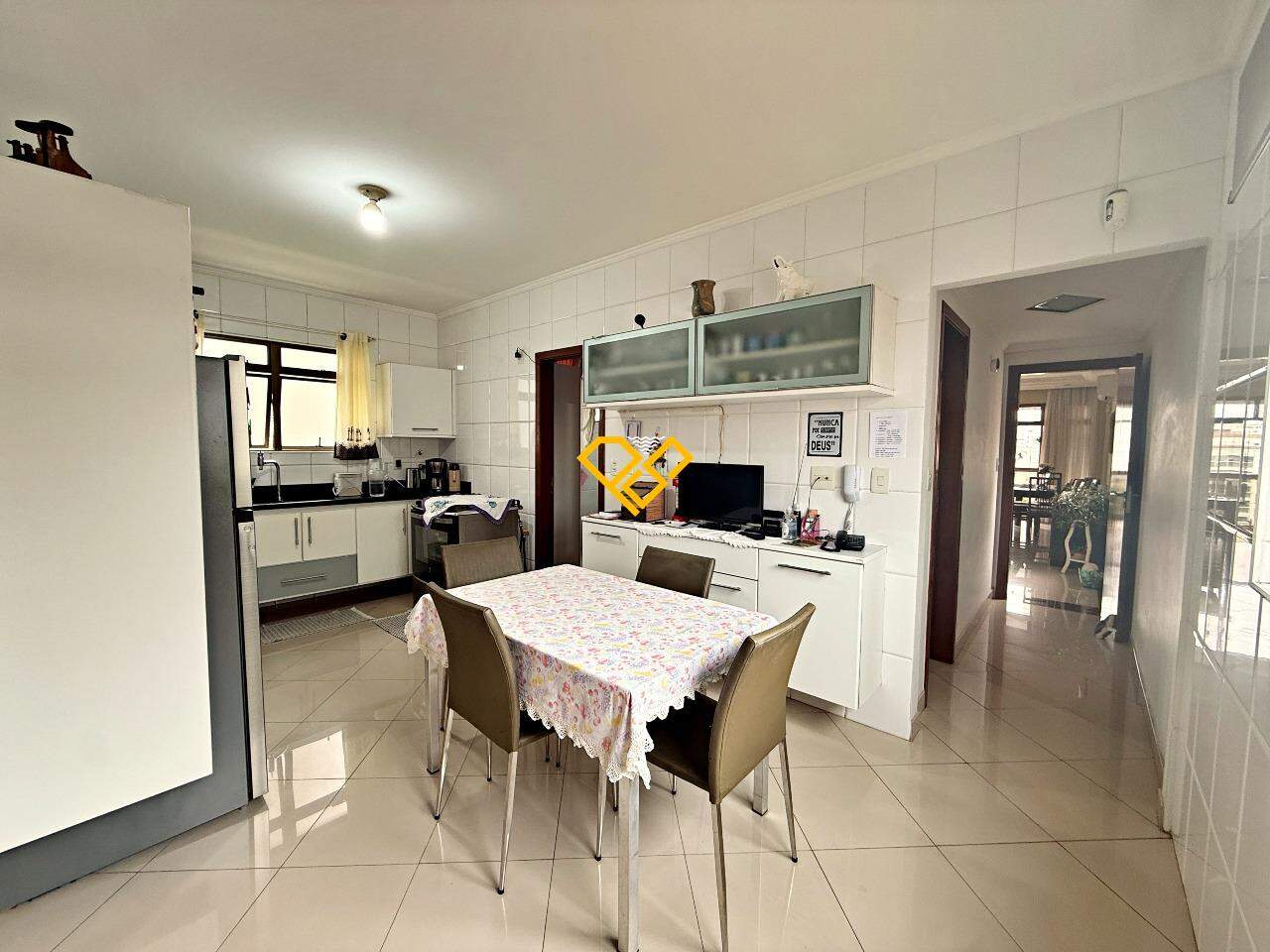 Apartamento à venda no Aparecida: Cozinha