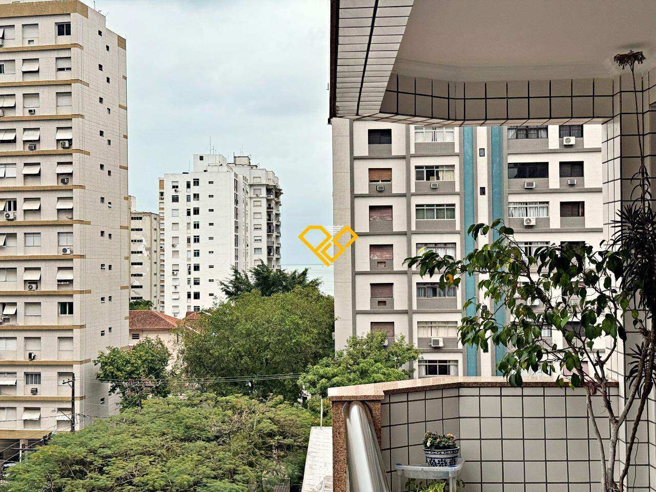 Apartamento à venda no Aparecida: Varanda