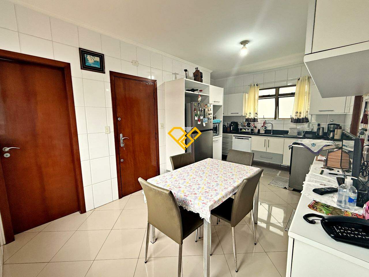 Apartamento à venda no Aparecida: Cozinha
