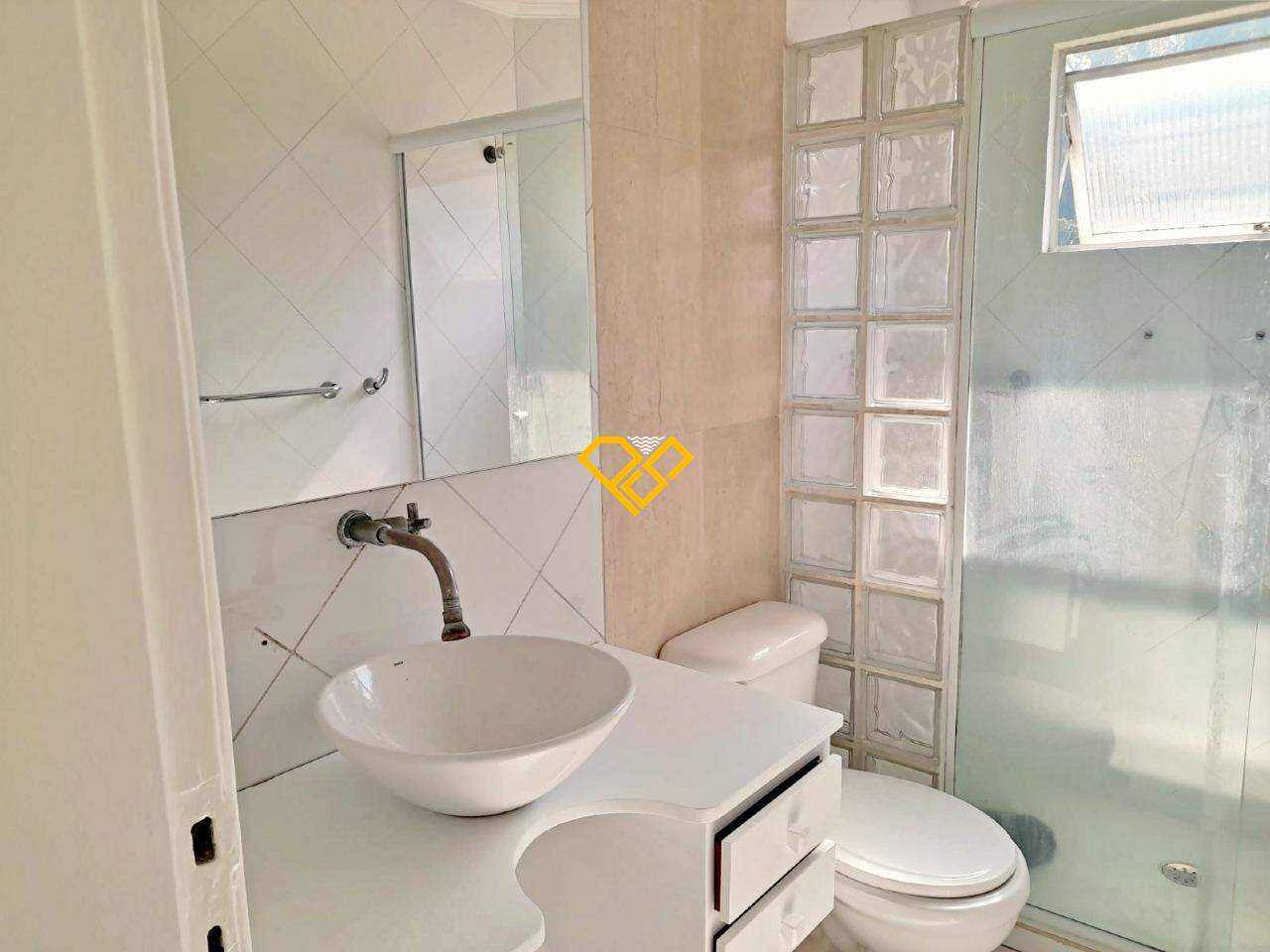 Apartamento à venda no José Menino: Wc social