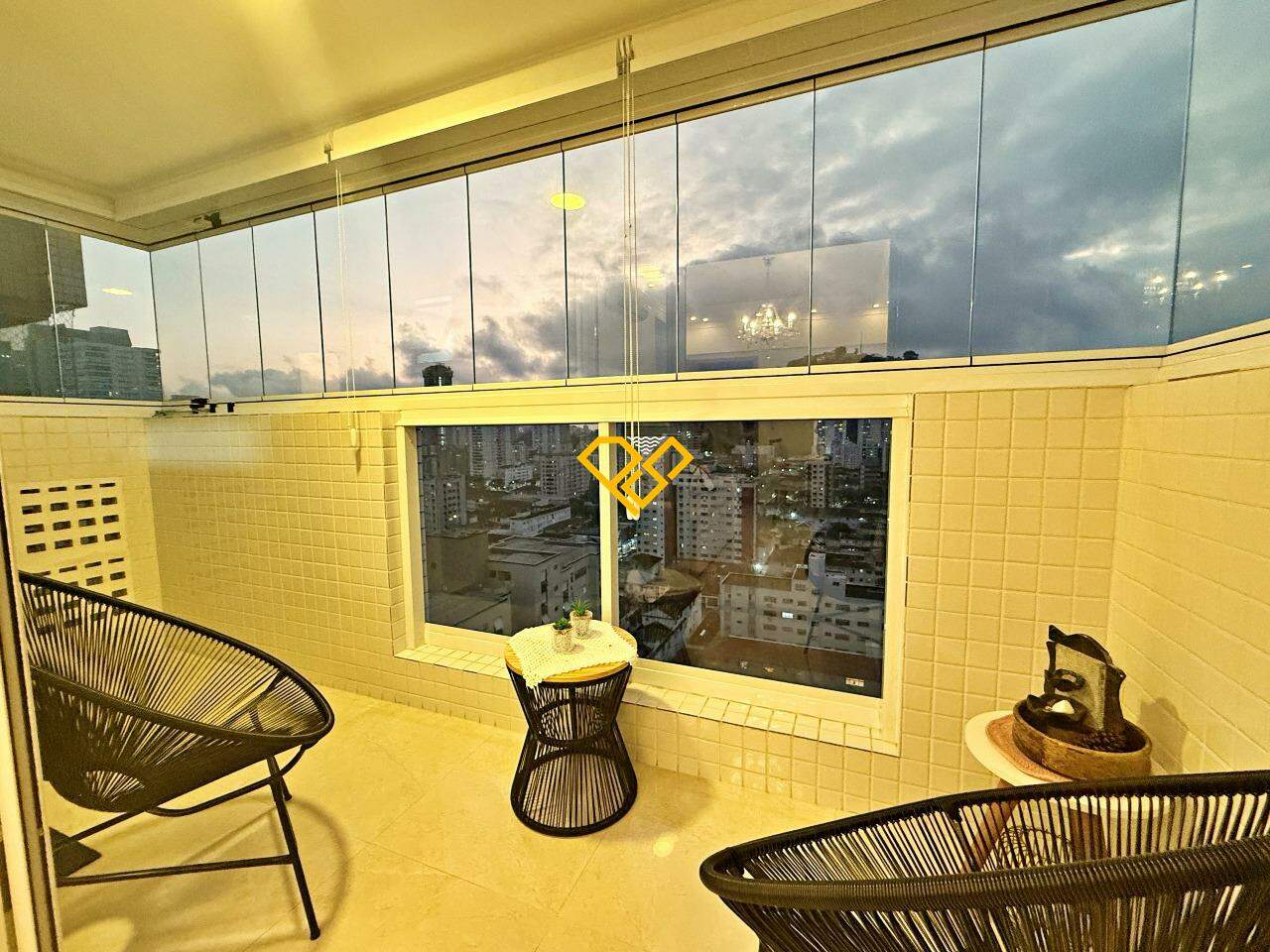 Apartamento à venda no Campo Grande: Varanda