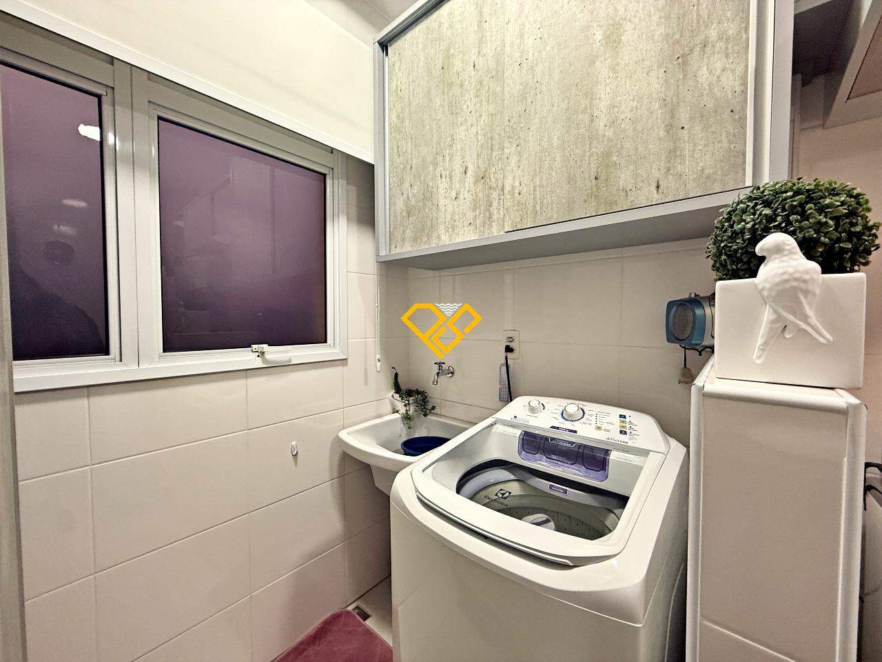 Apartamento à venda no Campo Grande: Área de serviço