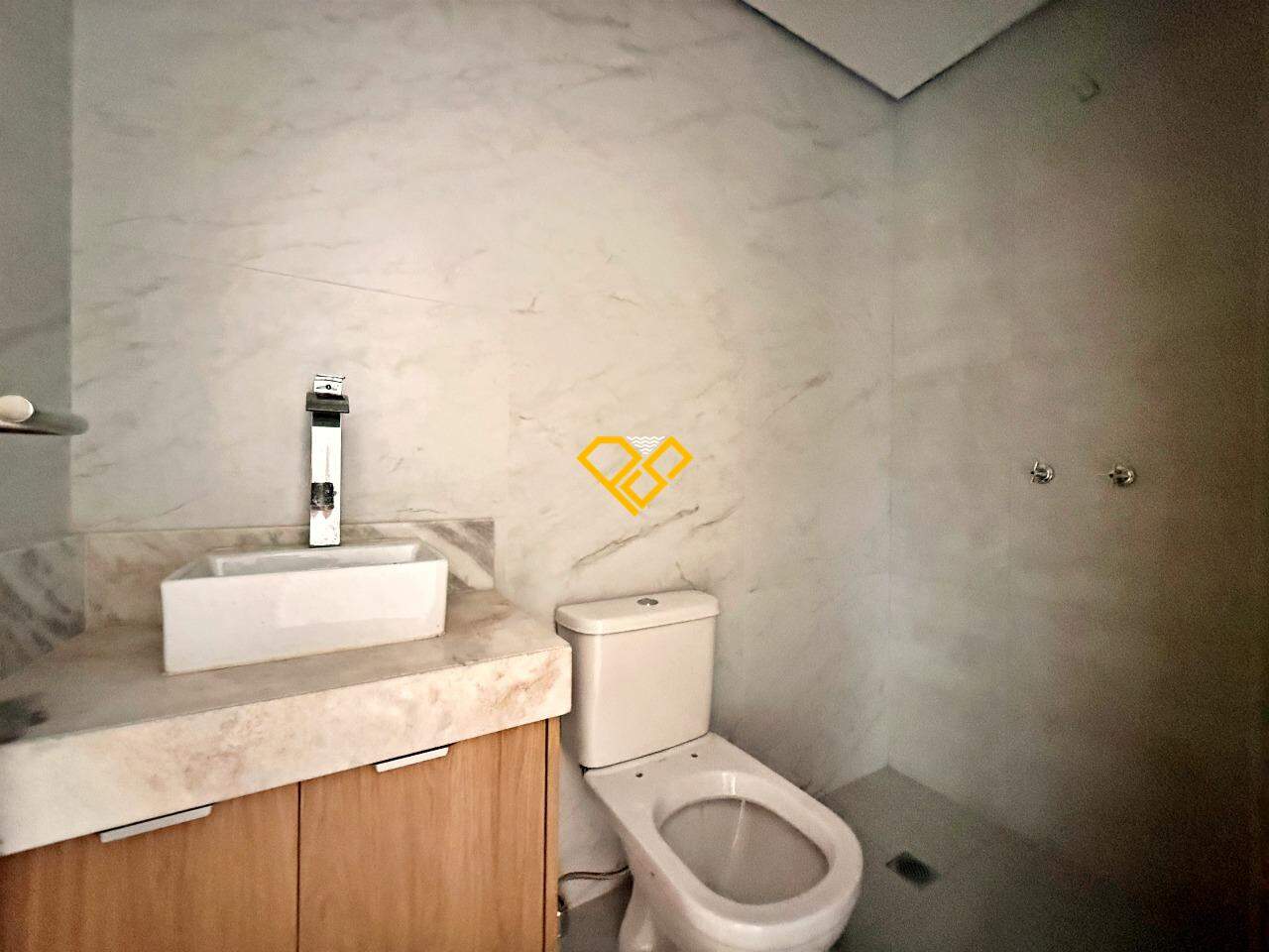 Apartamento à venda no Ponta da Praia: Wc social