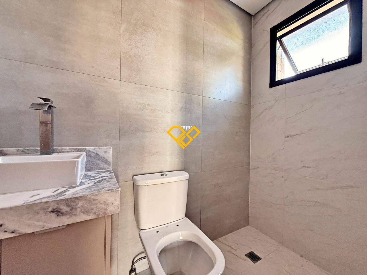 Apartamento à venda no Ponta da Praia: Wc suíte