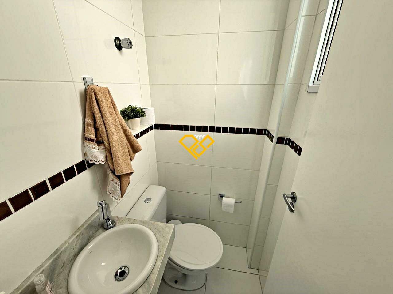 Casa à venda no Macuco: Lavabo