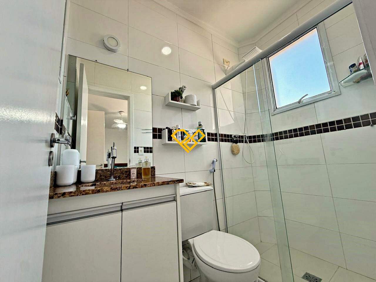 Casa à venda no Macuco: Wc suíte