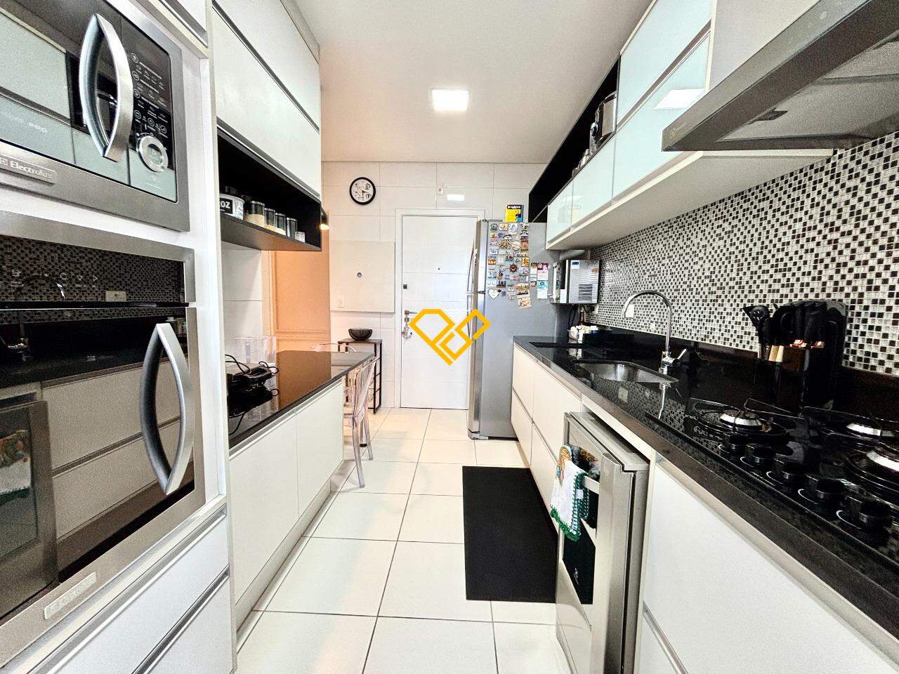 Apartamento à venda no Embaré: Cozinha
