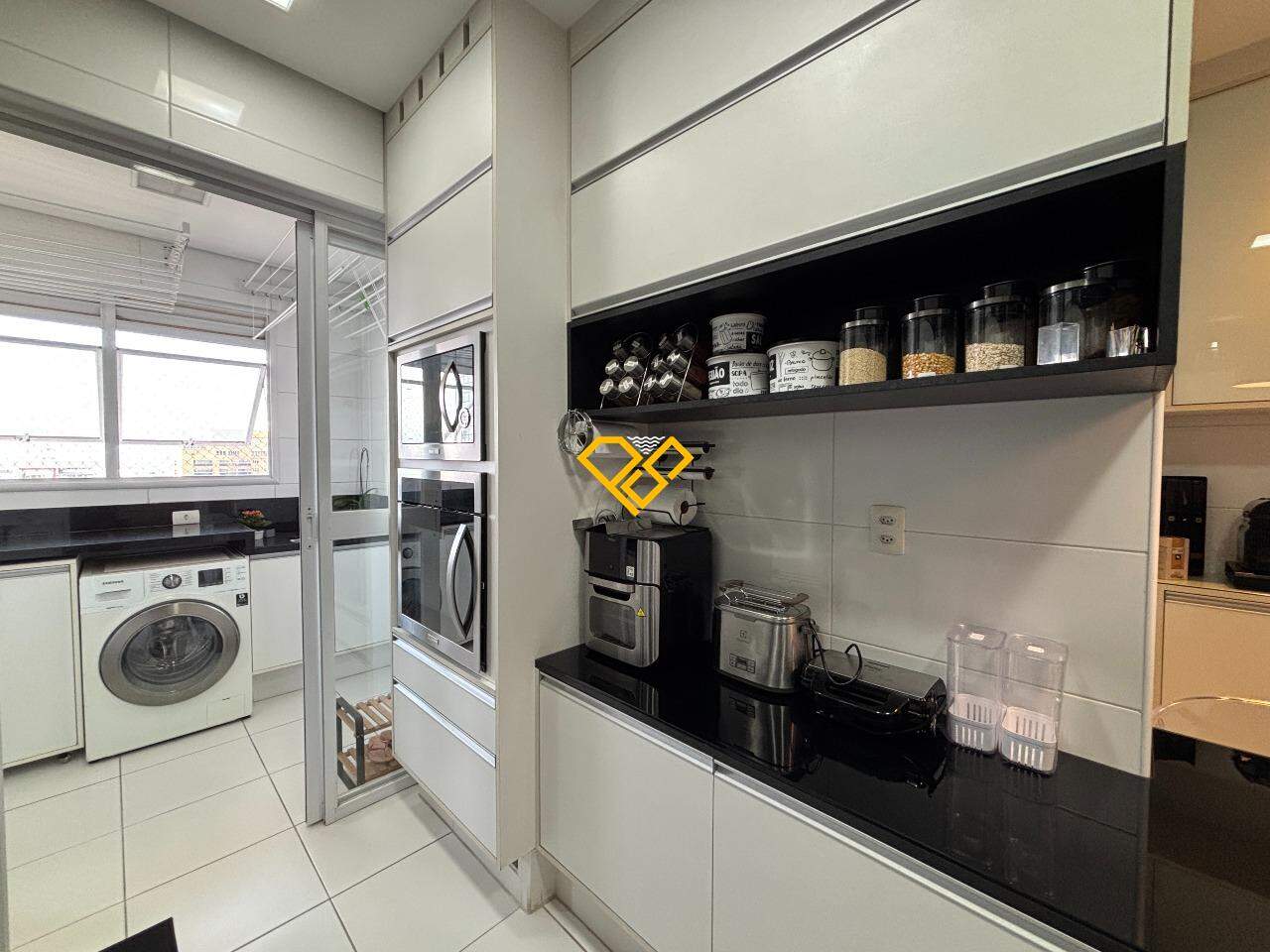 Apartamento à venda no Embaré: Cozinha