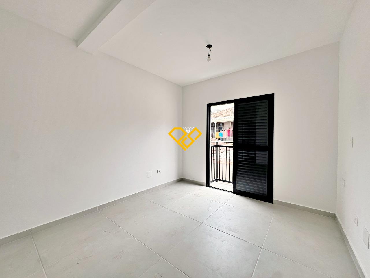 Sobrado à venda no Boqueirão: Suíte 1