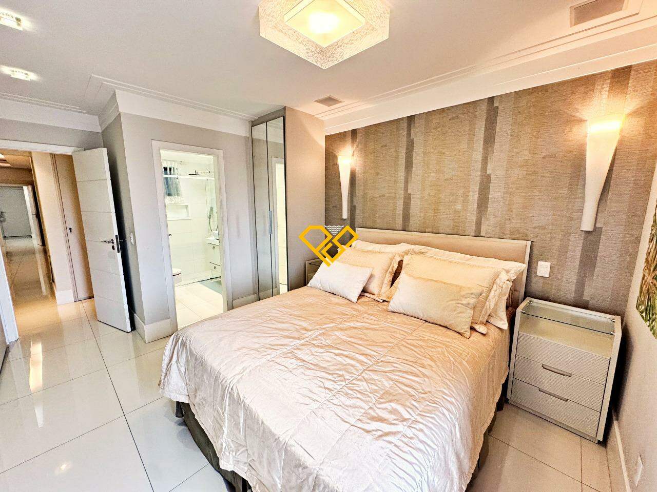 Apartamento à venda no Boqueirão: Dormitório 1 - suíte