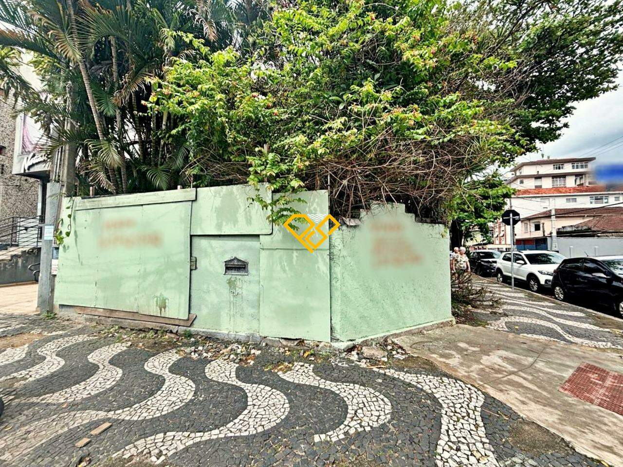 Terreno à venda no Embaré: 
