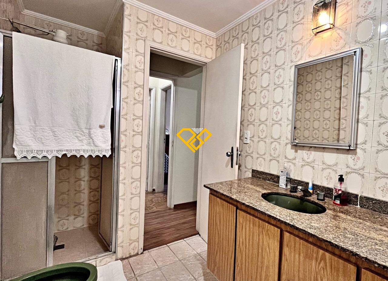 Apartamento à venda no Gonzaga: Wc suíte
