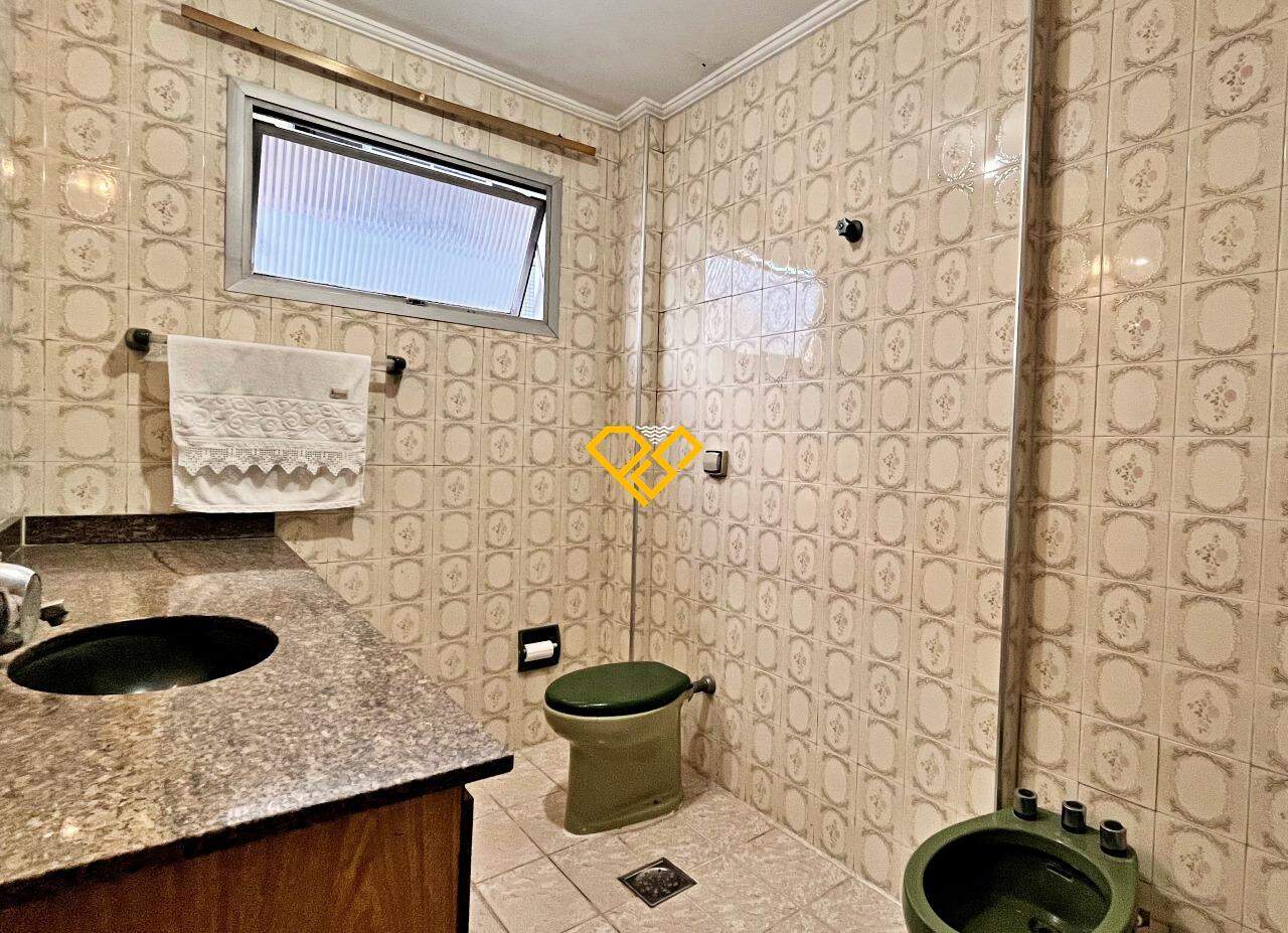 Apartamento à venda no Gonzaga: Wc suíte