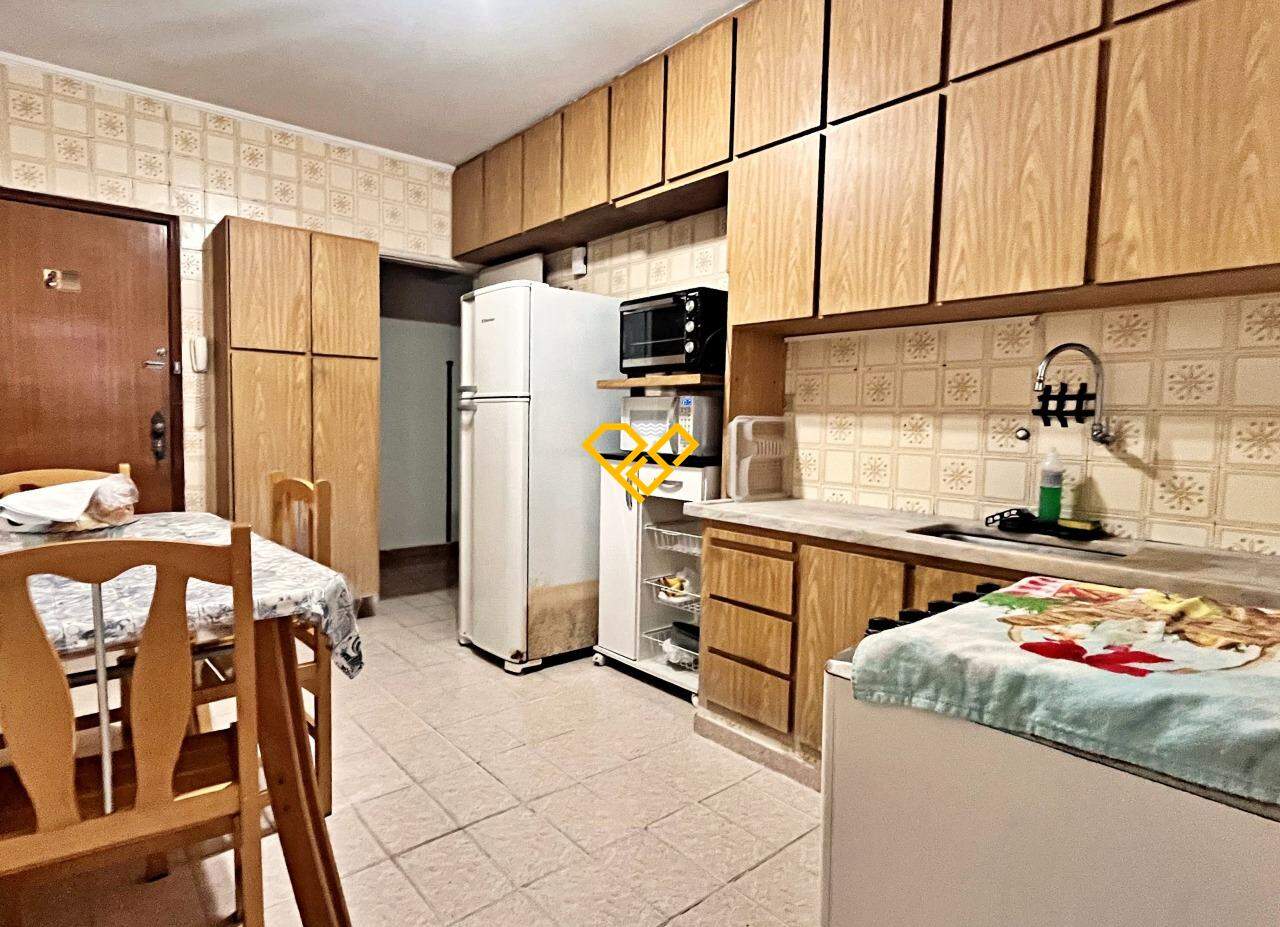 Apartamento à venda no Gonzaga: Cozinha