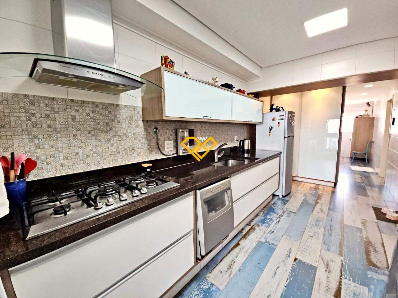 Apartamento à venda no Embaré: Cozinha
