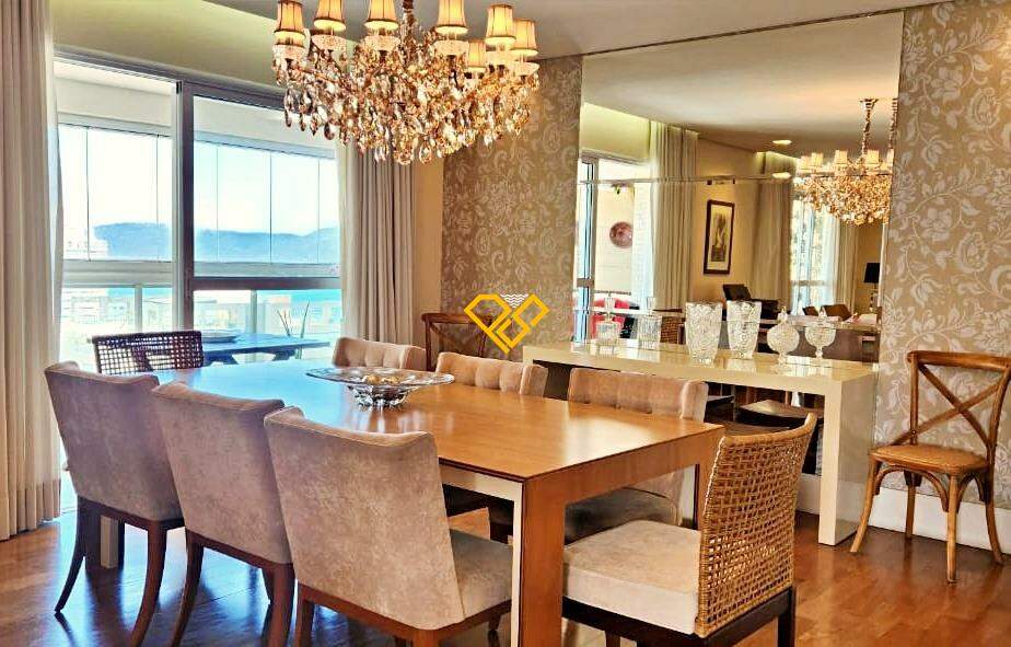 Apartamento à venda no Embaré: Sala de jantar
