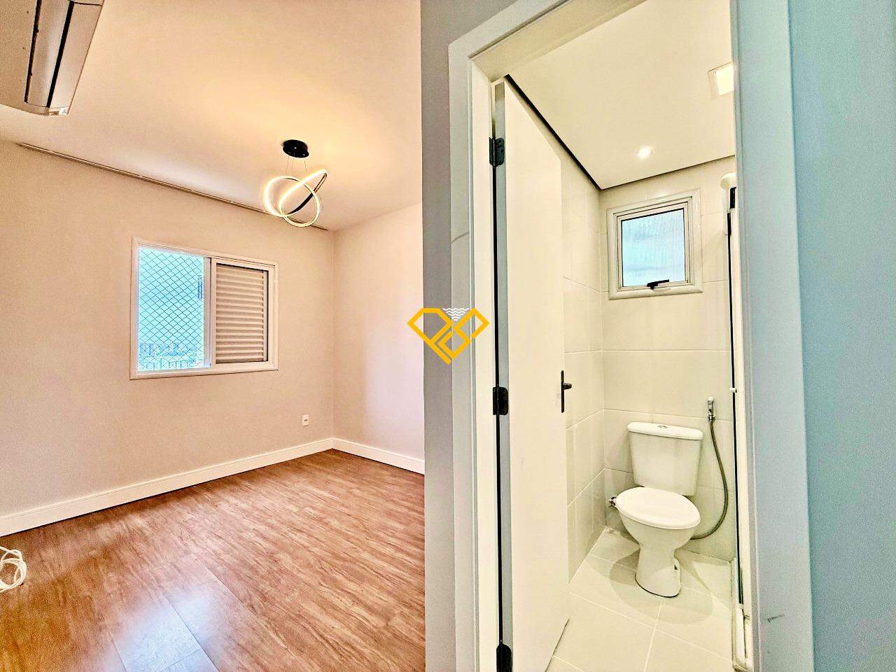 Apartamento à venda no Gonzaga: Dormitório 1 - suíte