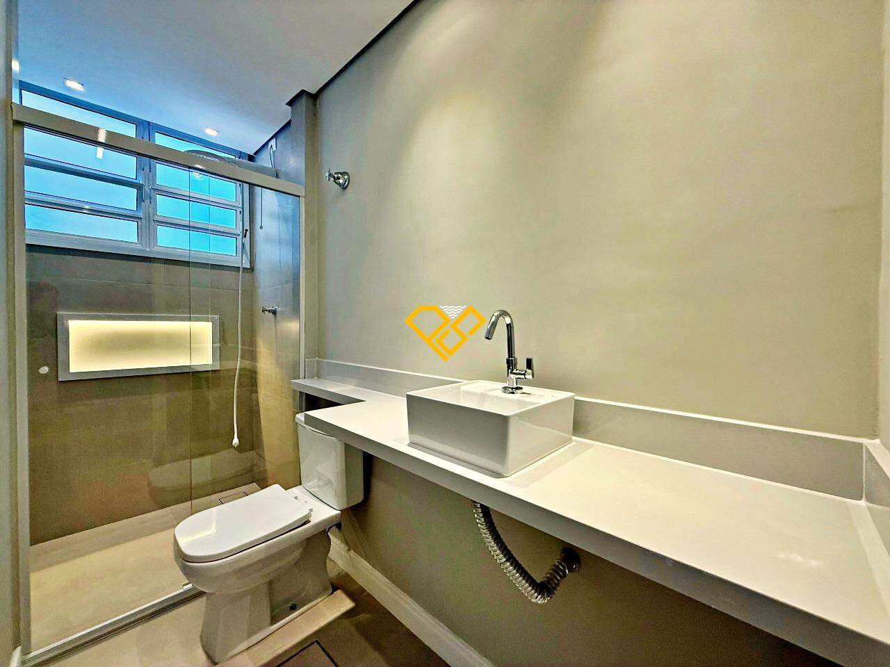 Apartamento à venda no Gonzaga: Wc suíte 2