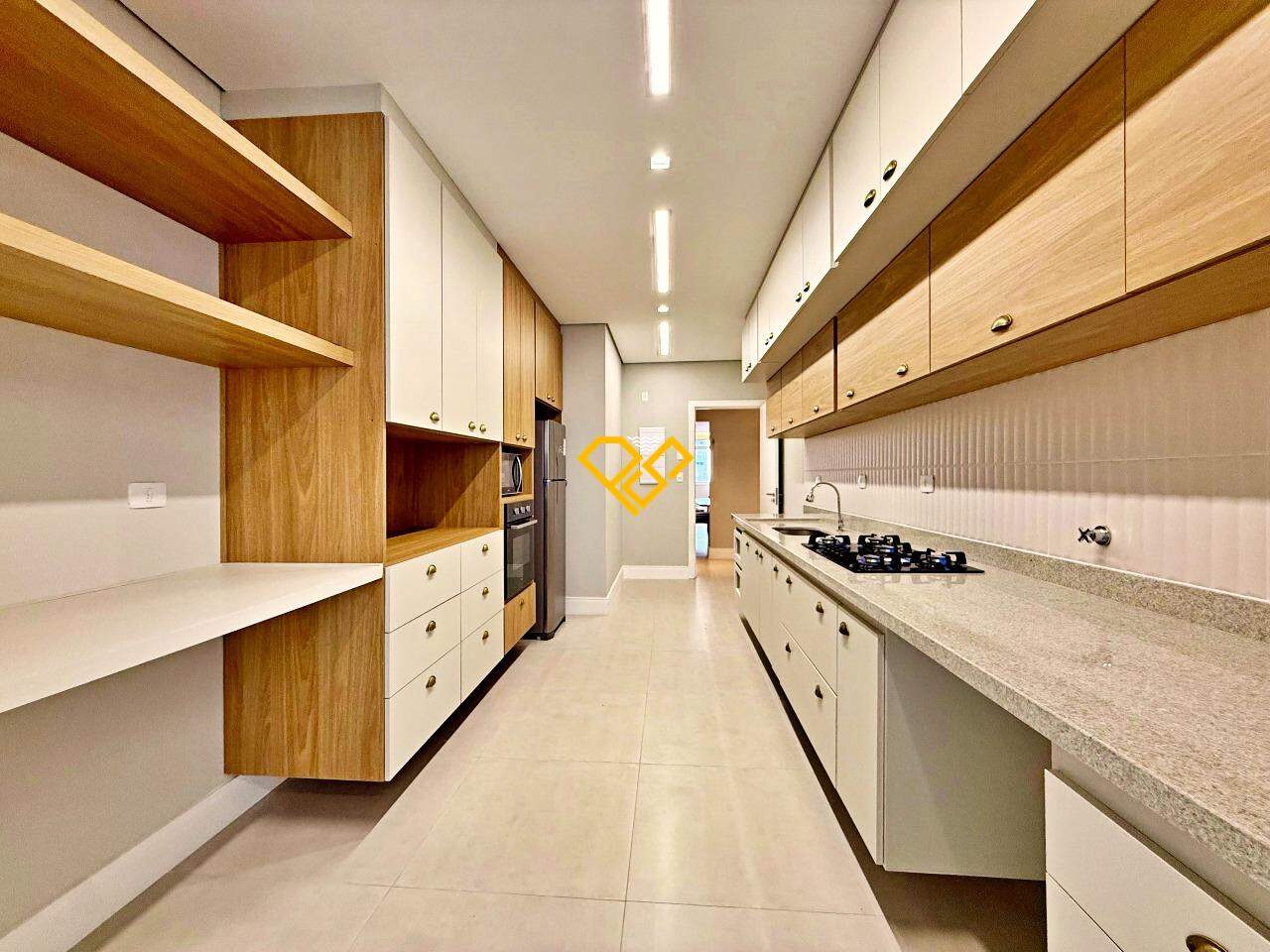 Apartamento à venda no Gonzaga: Cozinha