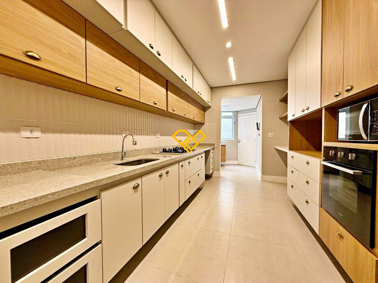 Apartamento à venda no Gonzaga: Cozinha
