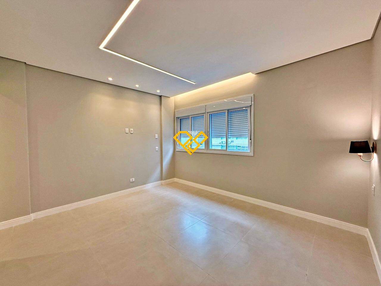 Apartamento à venda no Gonzaga: Suíte 1