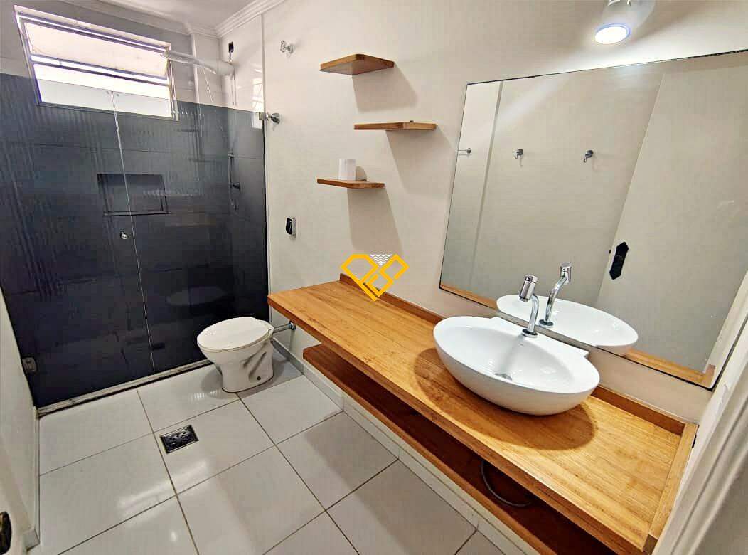 Apartamento à venda no José Menino: Wc social