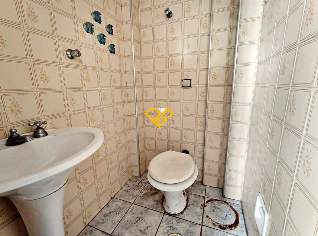 Apartamento à venda no José Menino: Wc de serviço