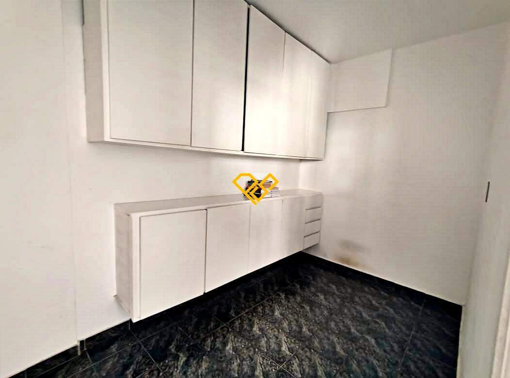 Apartamento à venda no José Menino: Dependência