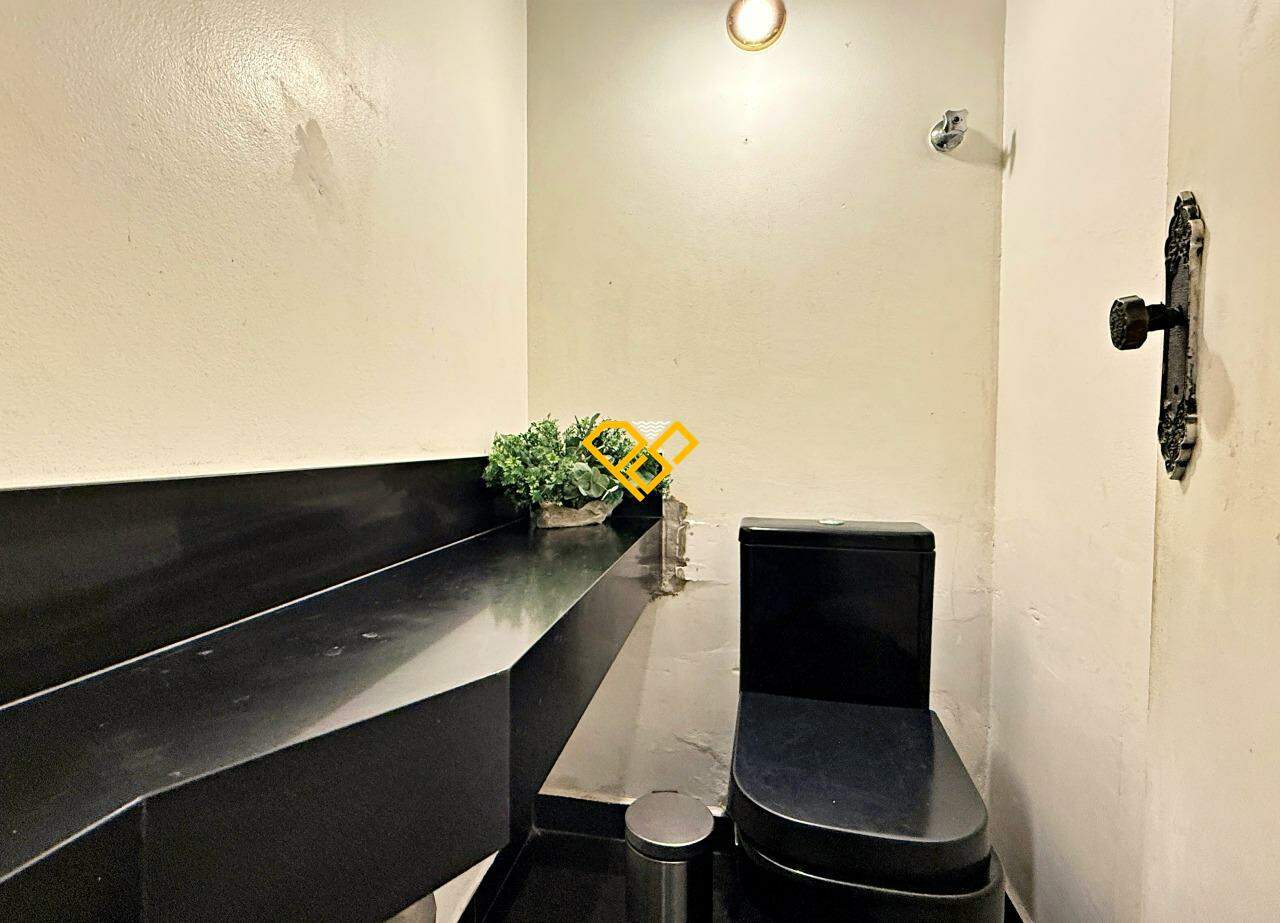 Apartamento à venda no José Menino: Lavabo