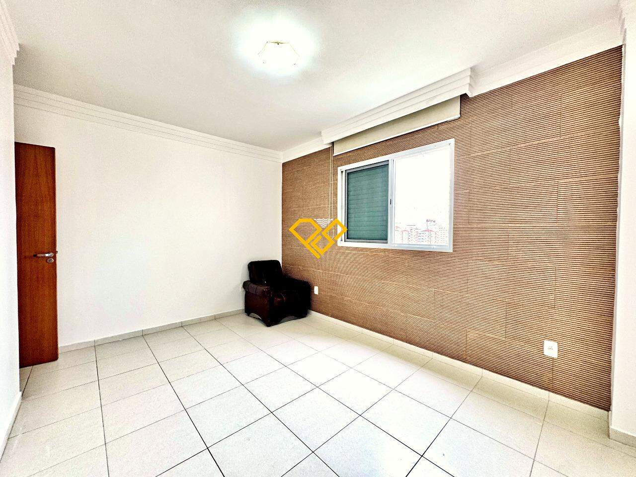 Cobertura à venda no Marapé: Suite 2