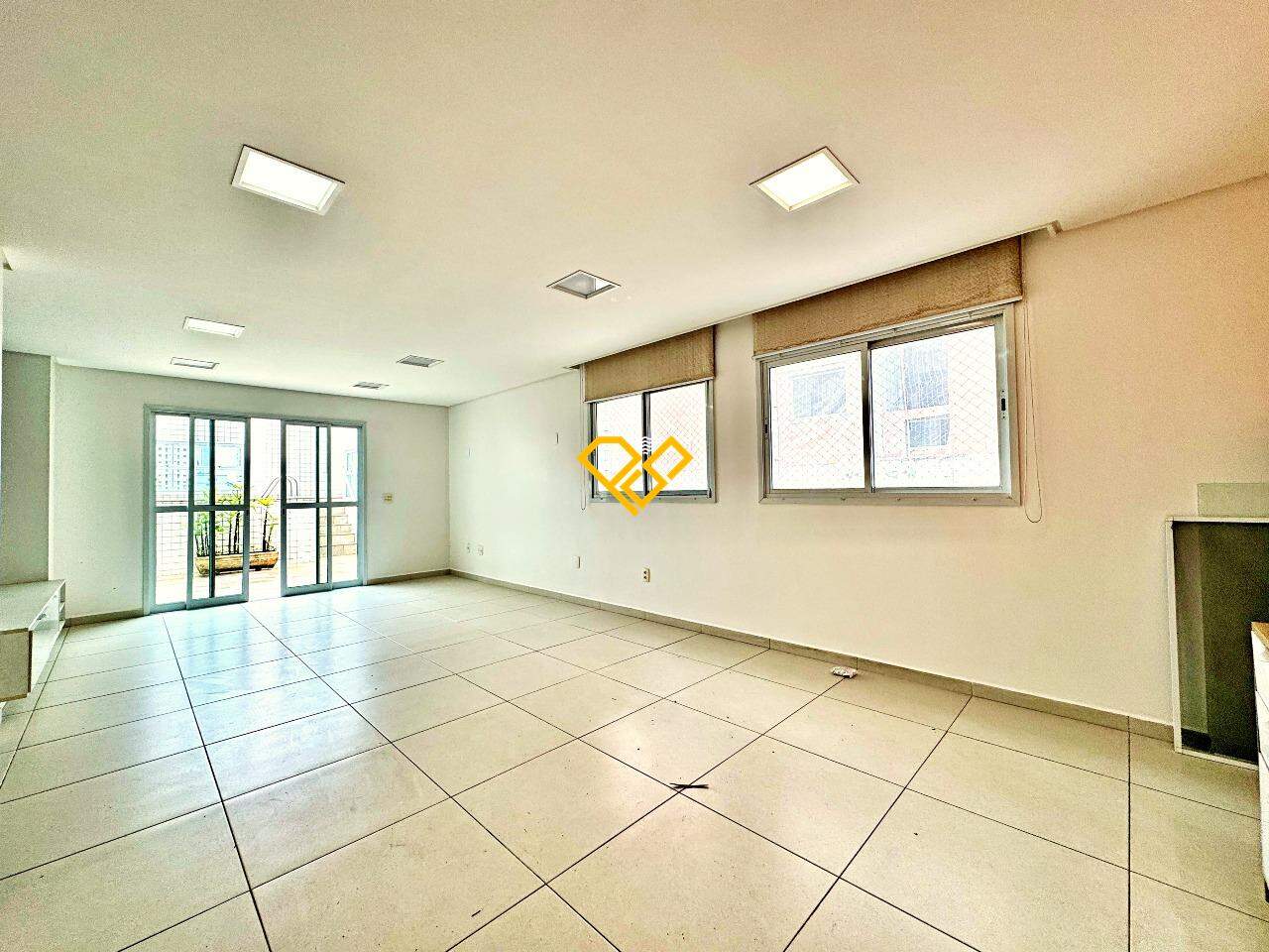 Cobertura à venda no Marapé: Sala