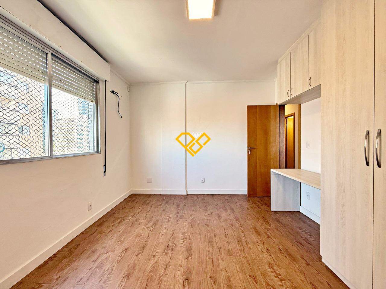 Apartamento à venda no Embaré: Dormitório 3