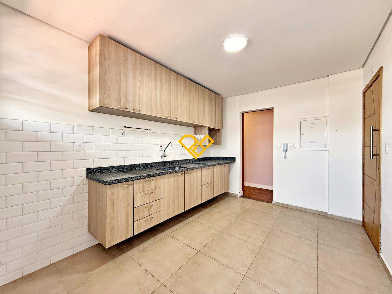 Apartamento à venda no Embaré: Cozinha