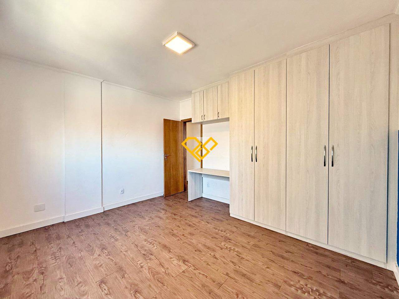 Apartamento à venda no Embaré: Dormitório 3