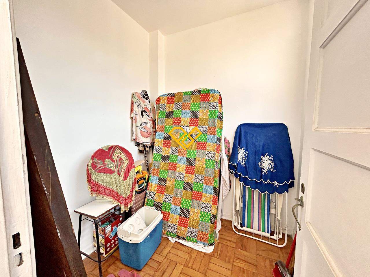 Apartamento à venda no Gonzaga: Dependência