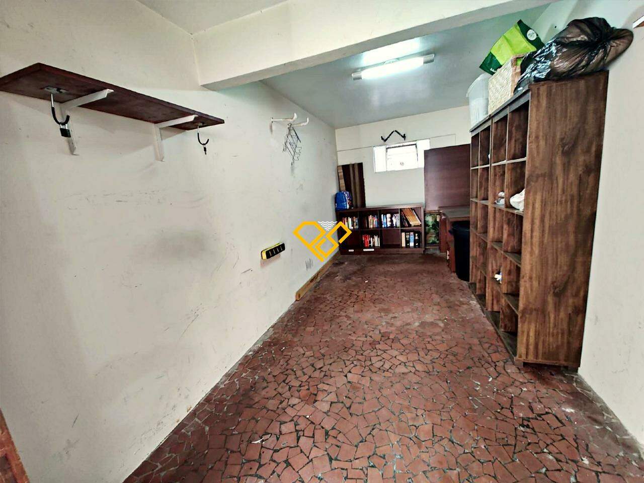 Apartamento à venda no Encruzilhada: Garagem