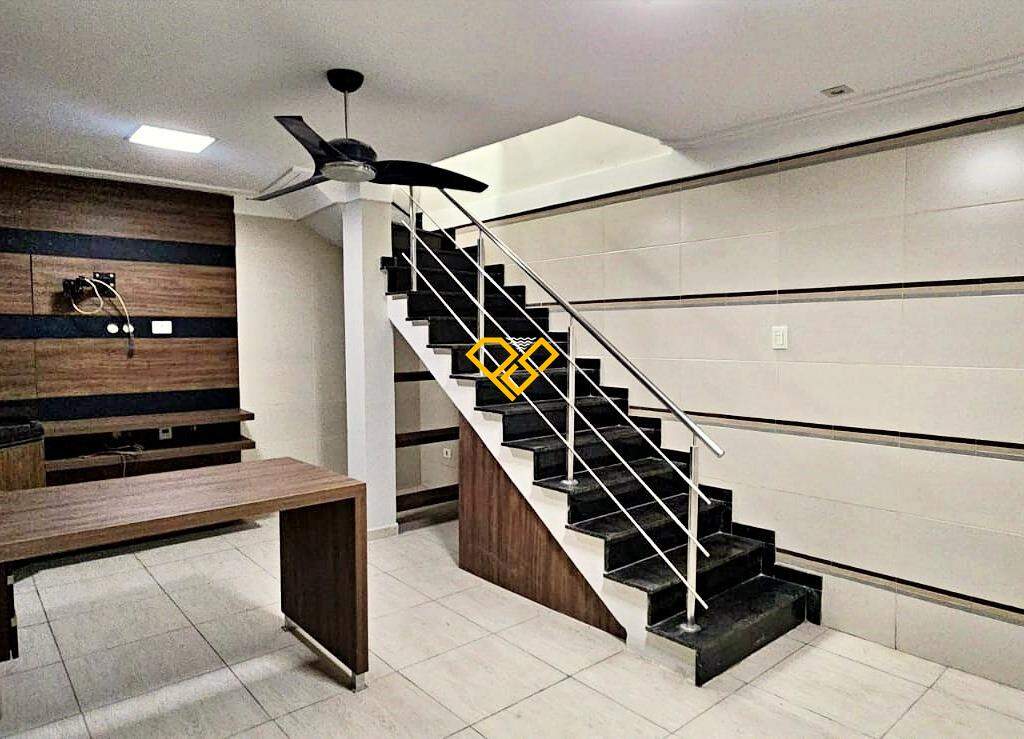 Casa em Condomínio à venda no Vila Mathias: Sala e escritório