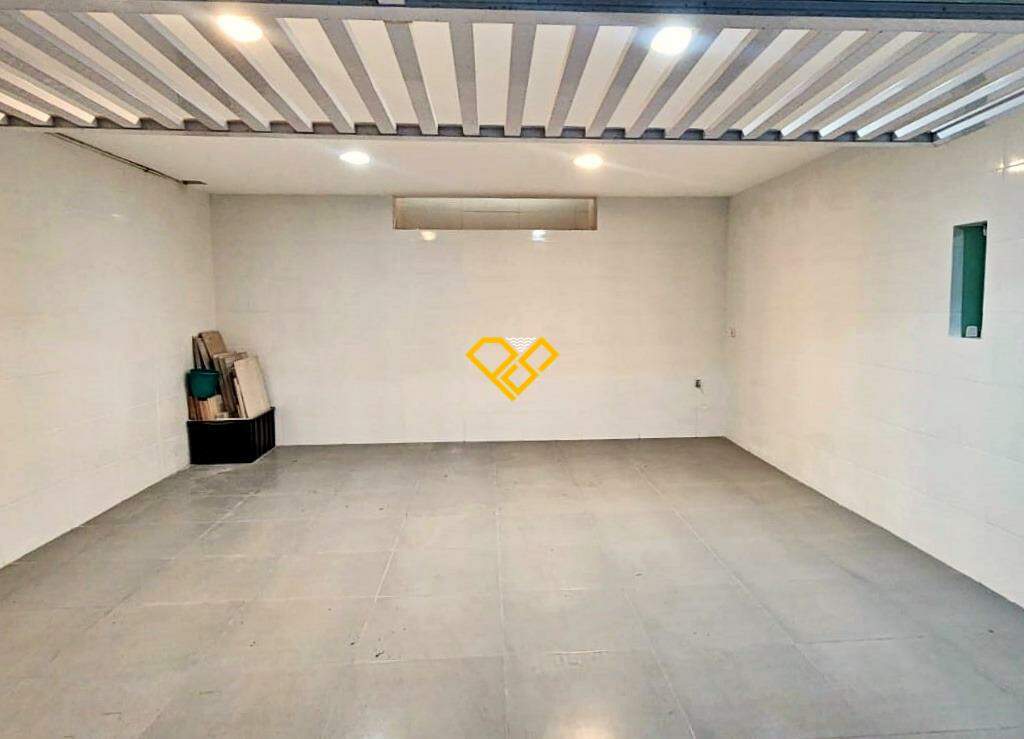 Casa em Condomínio à venda no Vila Mathias: Garagem