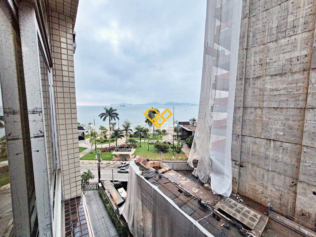 Apartamento à venda no Ponta da Praia: Vista