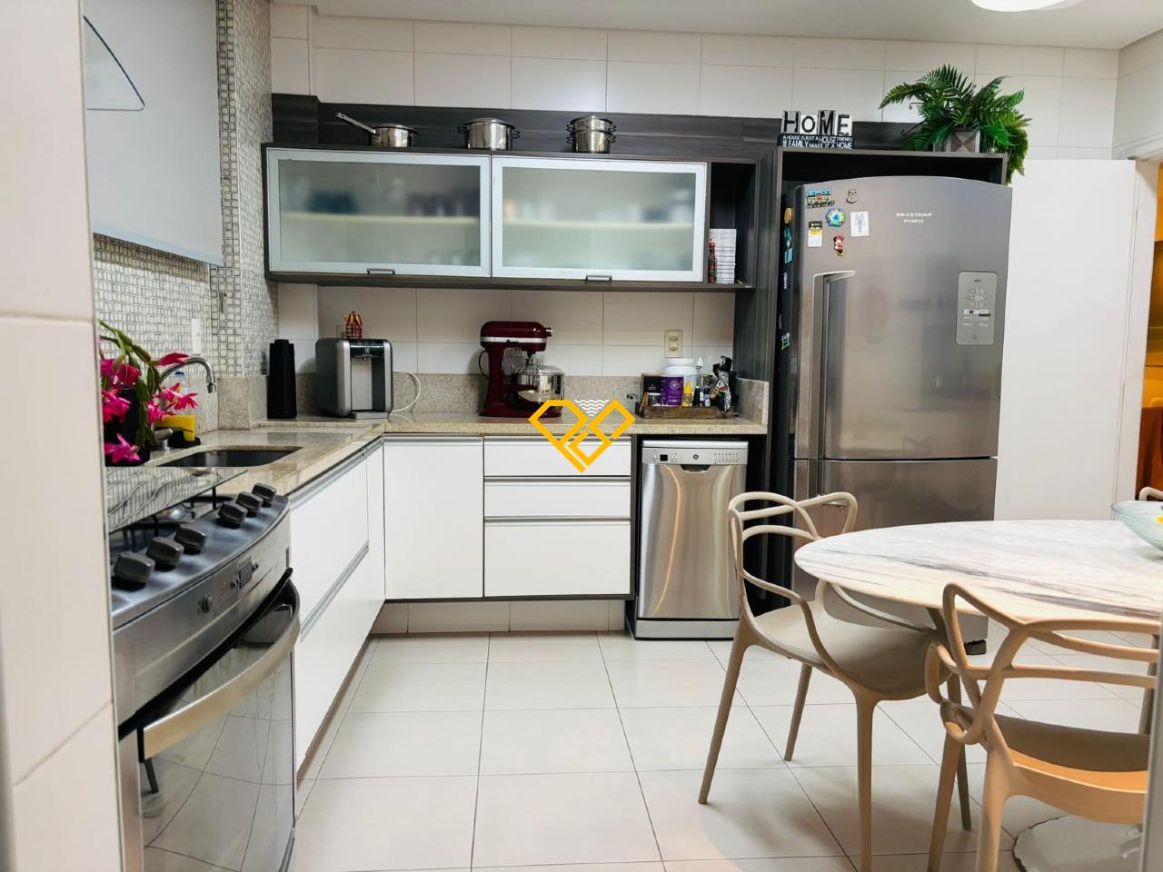 Apartamento à venda no Embaré: Cozinha