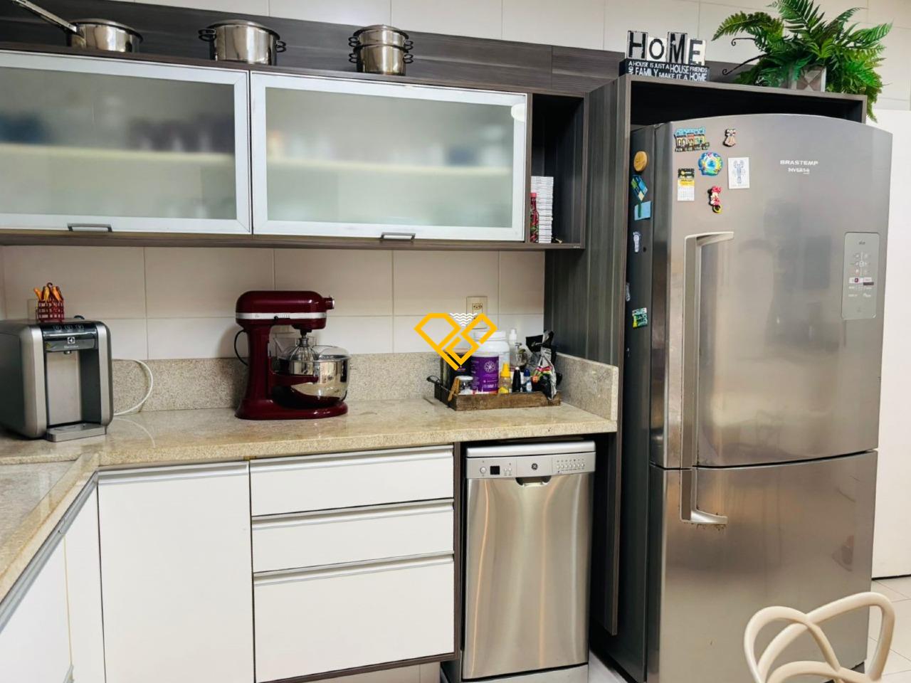 Apartamento à venda no Embaré: Cozinha