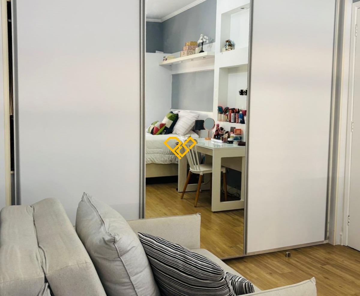 Apartamento à venda no Embaré: Dormitório 2