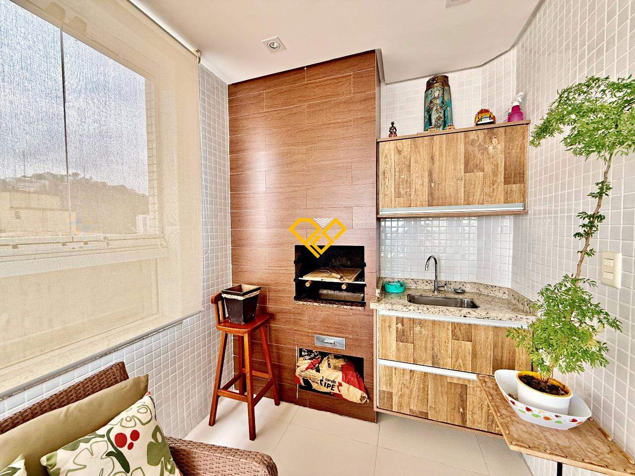 Apartamento à venda no Pompéia: Varanda com churrasquieira