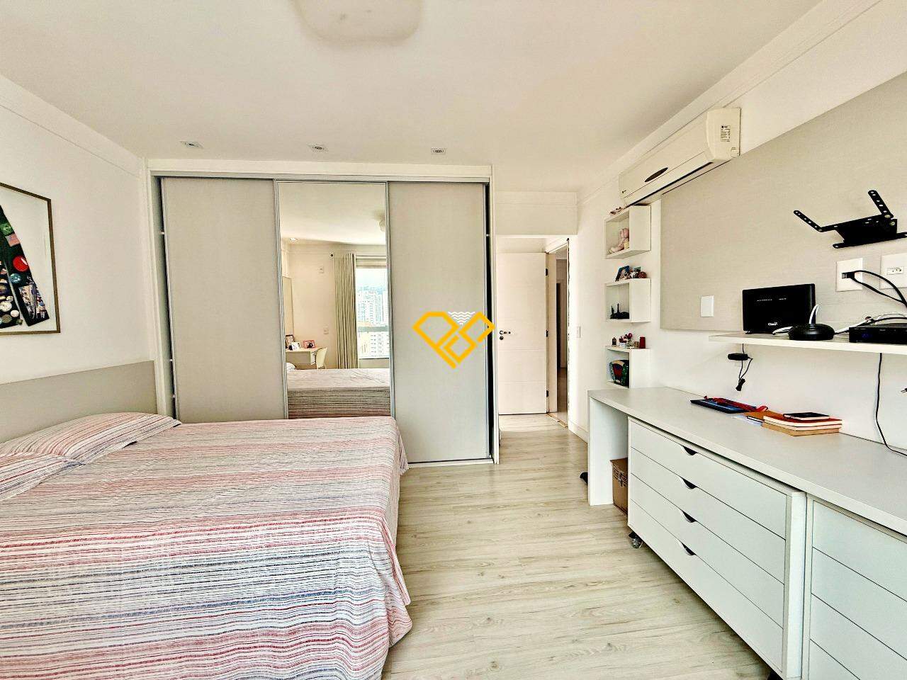Apartamento à venda no Pompéia: Suíte 2