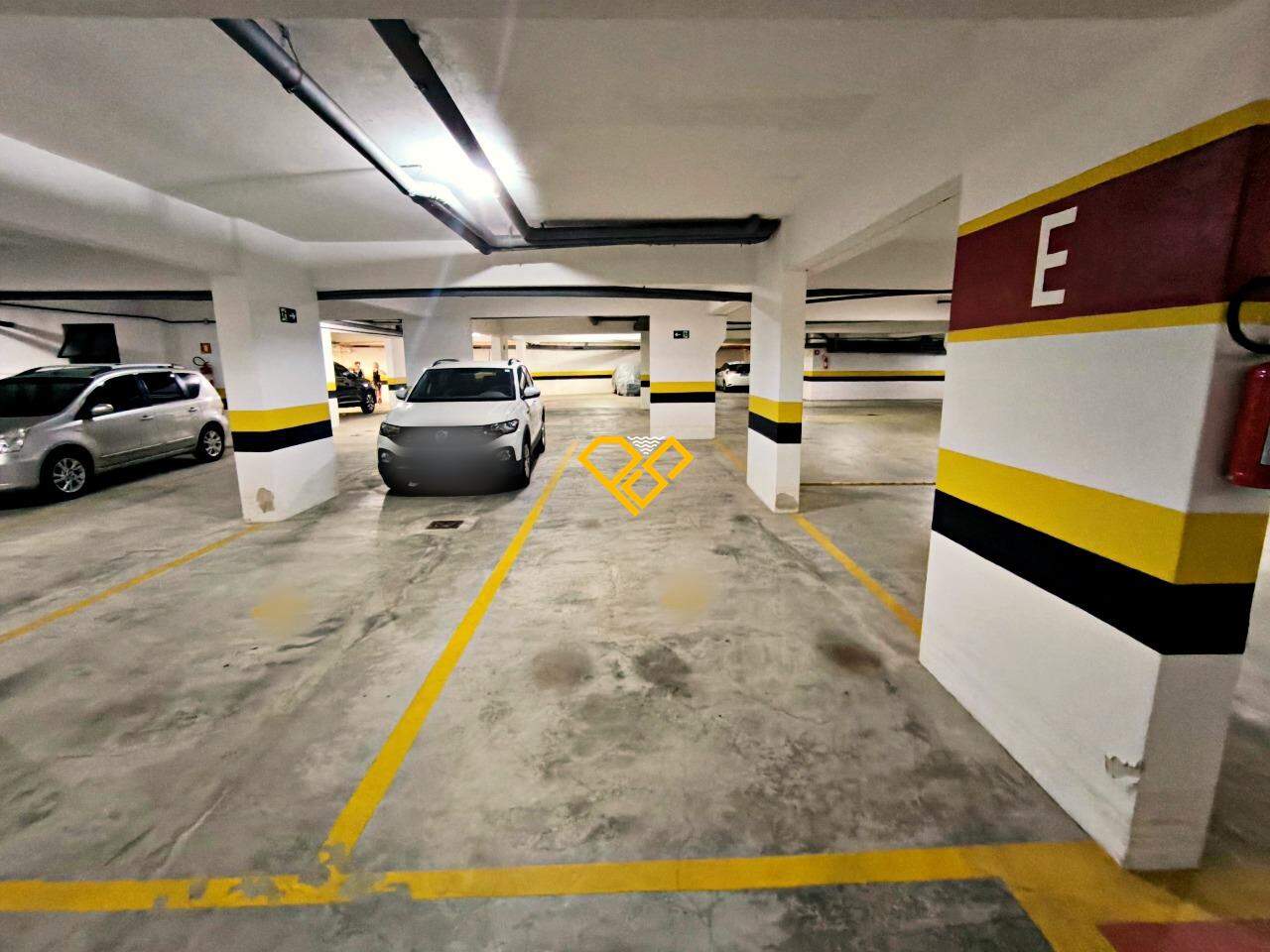 Apartamento à venda no Boqueirão: Garagem