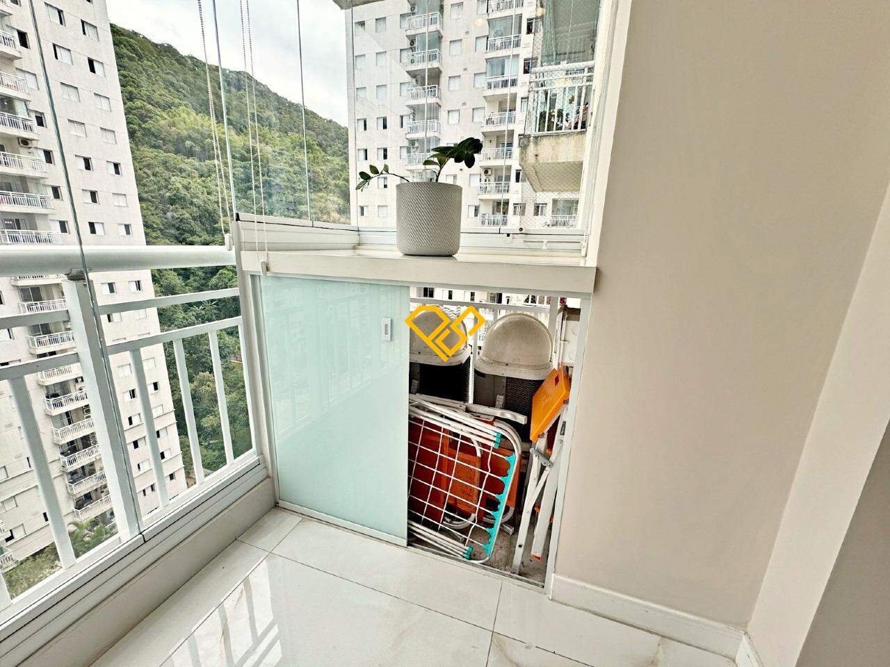 Apartamento à venda no Marapé: Varanda